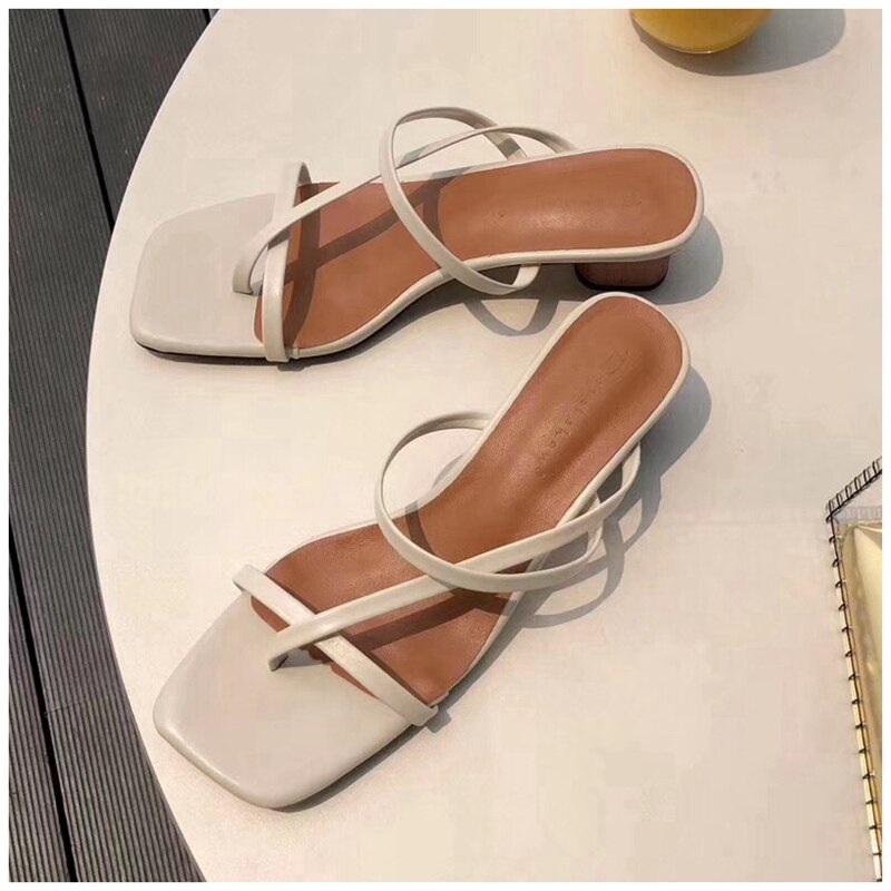 SUOJIALUN 2021 Brand Summer Women Slipper Low Heel  Slides Female Peep Toe Square Heel Sandal Vacation Flip Flops mujer Shoes