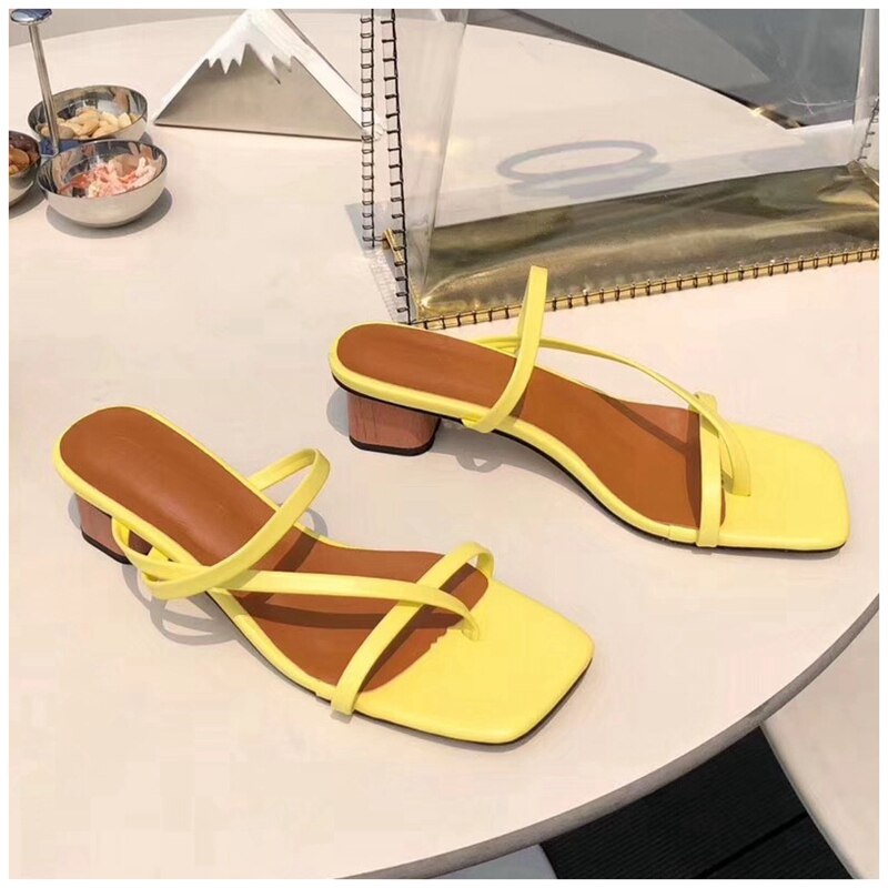 SUOJIALUN 2021 Brand Summer Women Slipper Low Heel  Slides Female Peep Toe Square Heel Sandal Vacation Flip Flops mujer Shoes